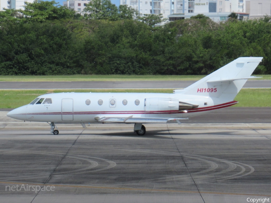 Servicios de Transporte Aereos Dominicanos (SETRAD) Dassault Falcon 200 (HI1095) | Photo 670425