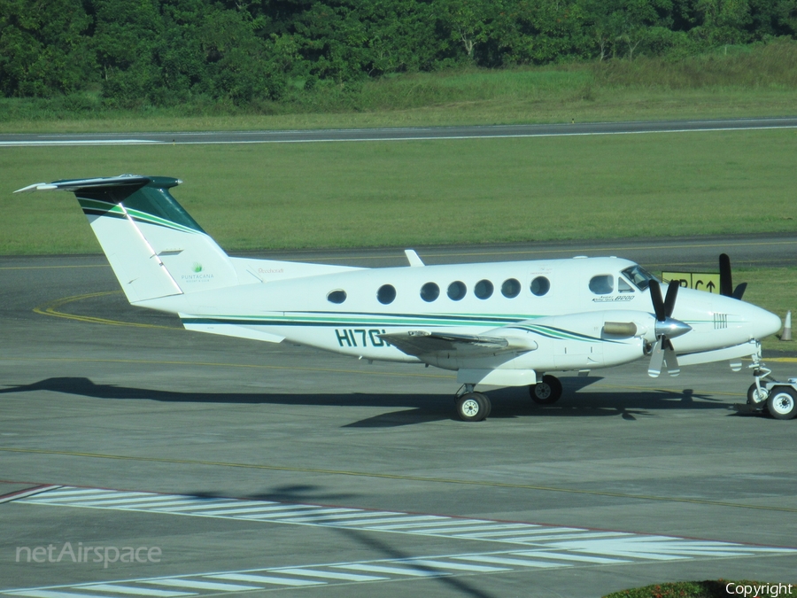 Corporacion Aeroportuaria del Este Beech King Air B200 (HI701) | Photo 282483