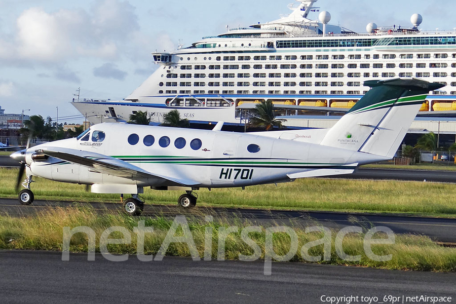Corporacion Aeroportuaria del Este Beech King Air B200 (HI701) | Photo 68209