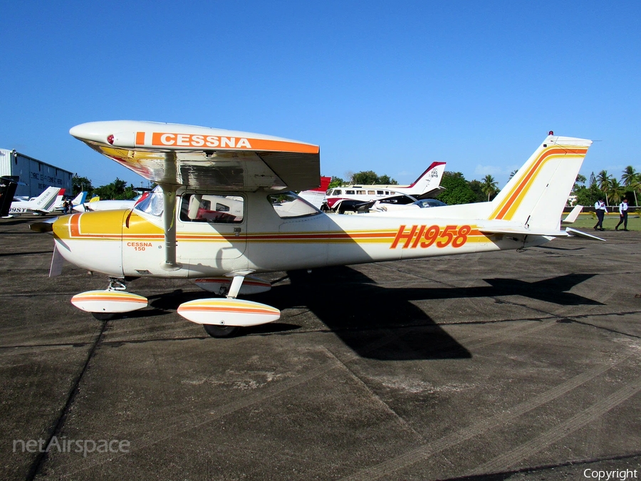 (Private) Cessna 150L (HI958) | Photo 220173