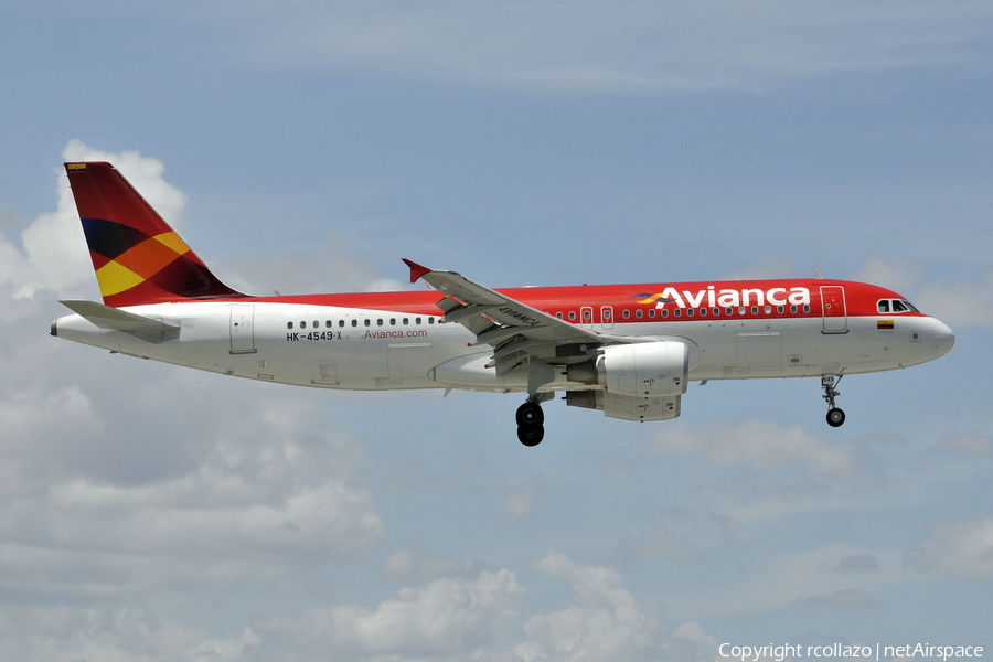 Avianca Airbus A320-214 (HK-4549) | Photo 10990