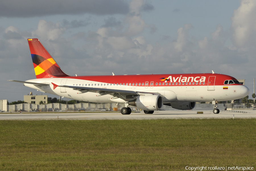 Avianca Airbus A320-214 (HK-4549) | Photo 12678