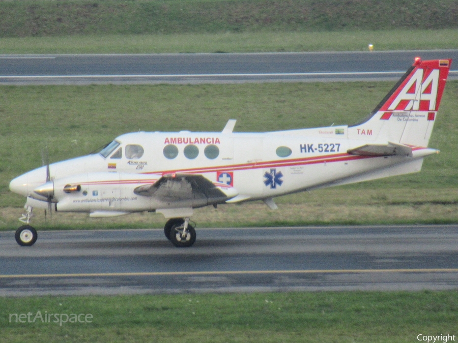 Ambulancias Aereas de Colombia Beech E90 King Air (HK-5227) | Photo 304068