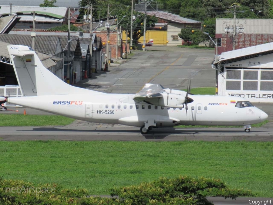 EasyFly ATR 42-500 (HK-5266) | Photo 344549