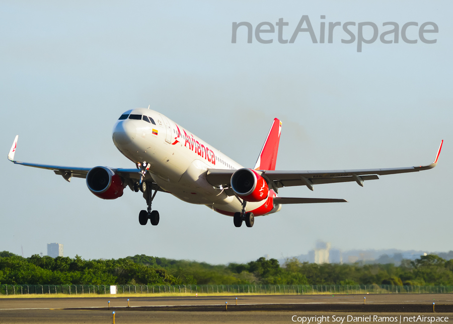 Avianca Airbus A320-214 (HK-5319) | Photo 483716