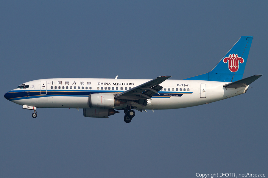 China Southern Airlines Boeing 737-31B (B-2941) | Photo 397176