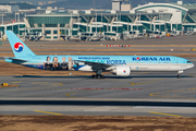 Korean Air Boeing 777-3B5(ER) (HL7204) at  Seoul - Incheon International, South Korea