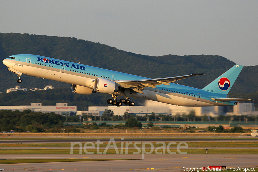 Korean Air Boeing 777-3B5(ER) (HL7205) | Photo 348981