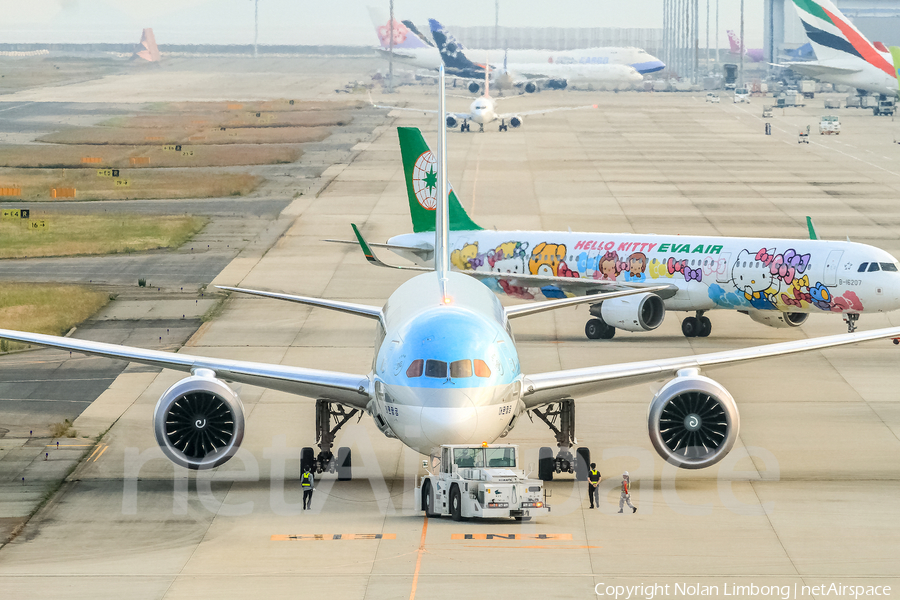 Korean Air Boeing 787-9 Dreamliner (HL7206) | Photo 427591