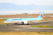 Korean Air Boeing 787-9 Dreamliner (HL7206) at  Osaka - Kansai International, Japan