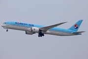 Korean Air Boeing 787-9 Dreamliner (HL7208) at  Seoul - Incheon International, South Korea