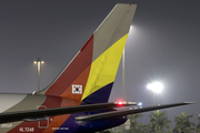 Asiana Airlines Boeing 767-38E(ER) (HL7248) at  Guangzhou - Baiyun, China