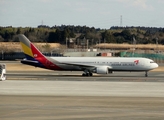 Asiana Airlines Boeing 767-38E(ER) (HL7248) at  Tokyo - Narita International, Japan