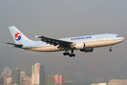 Korean Air Airbus A300B4-622R (HL7294) at  Hong Kong - Kai Tak International (closed), Hong Kong