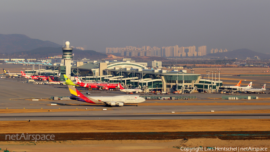Asiana Airlines Boeing 747-48E (HL7418) | Photo 200451
