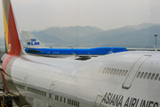 Asiana Airlines Boeing 747-48E(M) (HL7421) at  Hong Kong - Chek Lap Kok International, Hong Kong