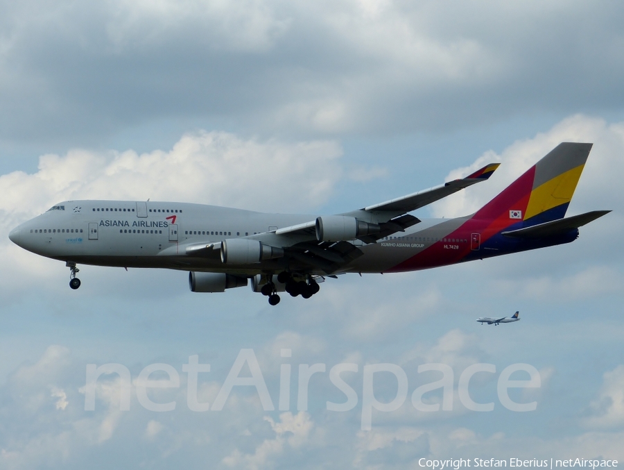 Asiana Airlines Boeing 747-48E (HL7428) | Photo 126568