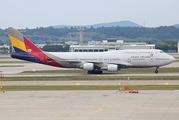 Asiana Airlines Boeing 747-48E (HL7428) at  Seoul - Incheon International, South Korea