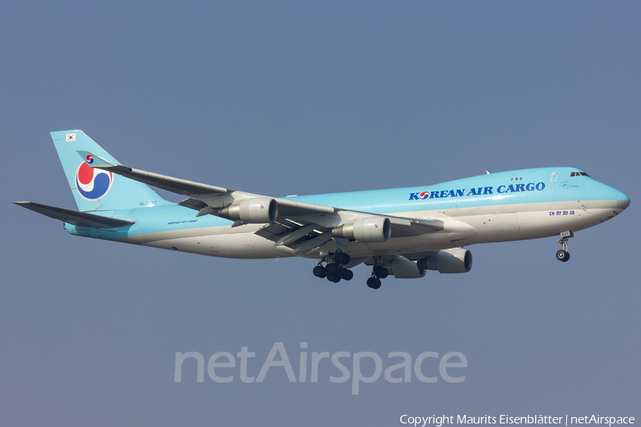 Korean Air Cargo Boeing 747-4B5F (HL7437) | Photo 44126