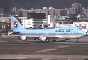 Korean Air Boeing 747-4B5 (HL7482) at  Hong Kong - Kai Tak International (closed), Hong Kong