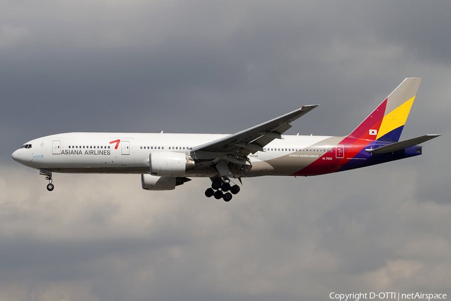Asiana Airlines Boeing 777-28E(ER) (HL7500) | Photo 339349