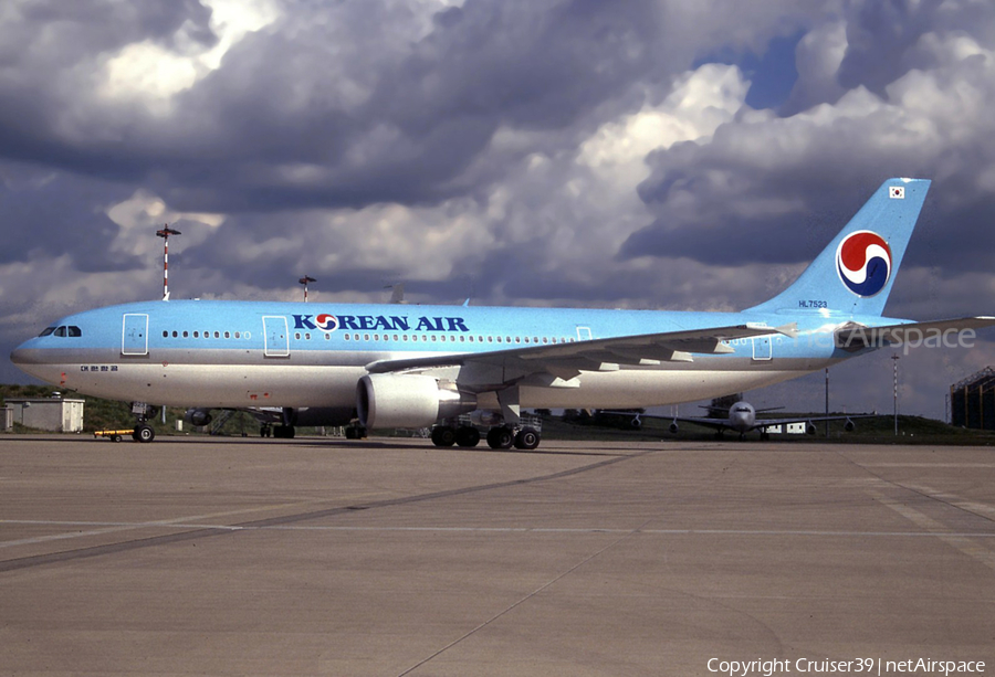 Korean Air Airbus A300B4-622R (HL7523) | Photo 549245