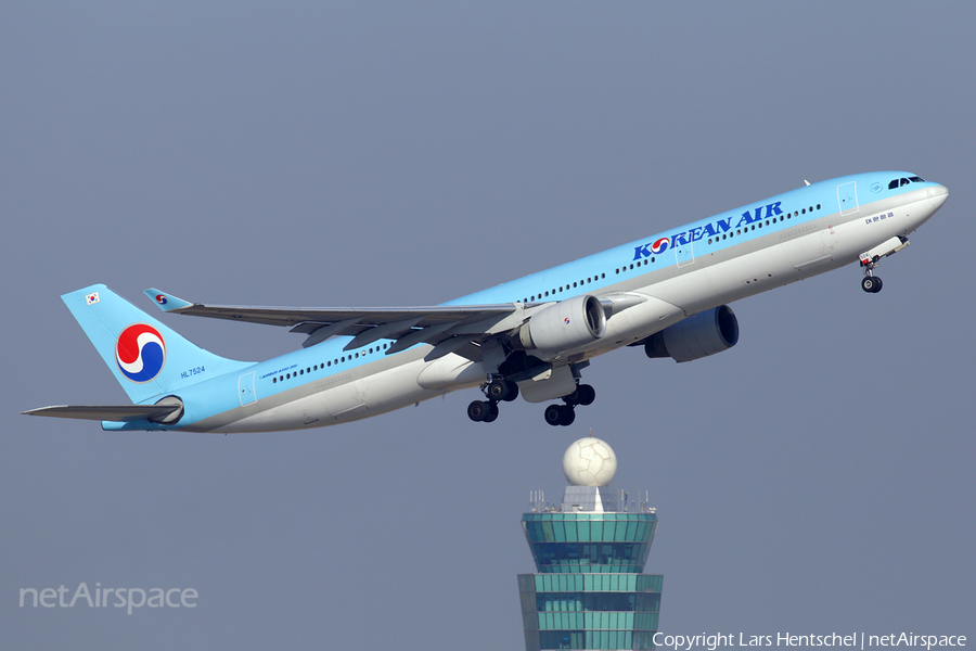 Korean Air Airbus A330-322 (HL7524) | Photo 200409