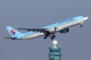 Korean Air Airbus A330-322 (HL7524) at  Seoul - Incheon International, South Korea