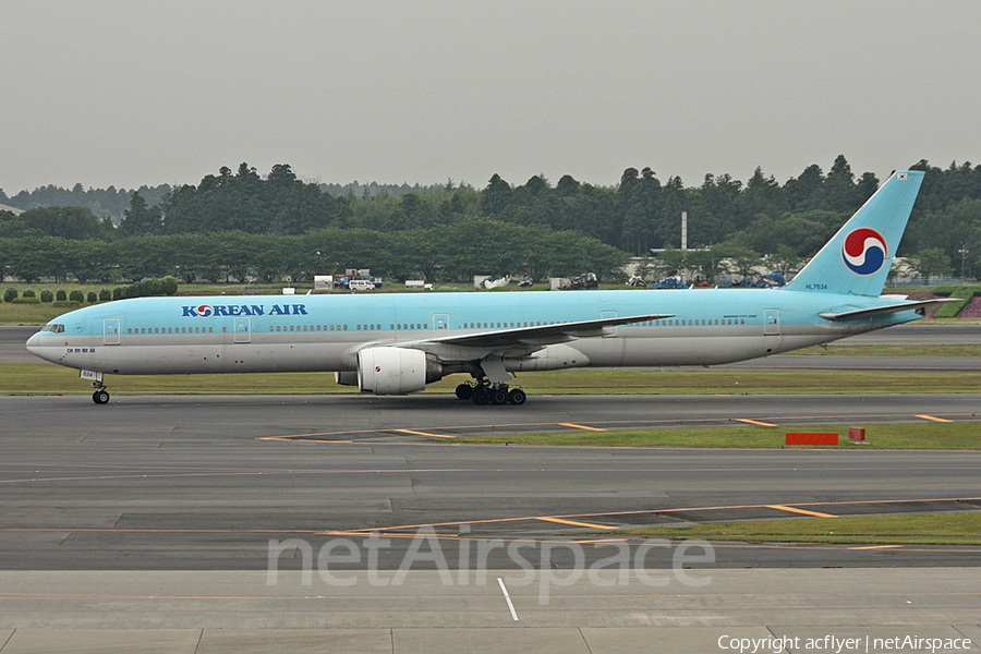 Korean Air Boeing 777-3B5 (HL7534) | Photo 379846