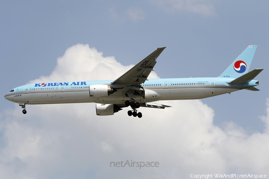 Korean Air Boeing 777-3B5 (HL7534) | Photo 613700