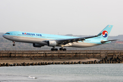 Korean Air Airbus A330-322 (HL7540) at  Denpasar/Bali - Ngurah Rai International, Indonesia