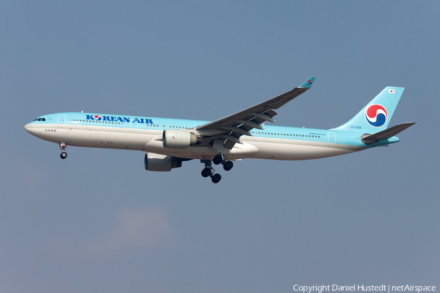 Korean Air Airbus A330-322 (HL7540) | Photo 644034