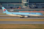 Korean Air Airbus A330-323 (HL7553) at  Seoul - Incheon International, South Korea