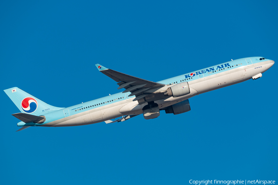 Korean Air Airbus A330-323 (HL7553) | Photo 600503