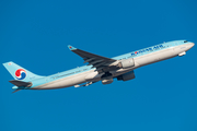 Korean Air Airbus A330-323 (HL7553) at  Seoul - Incheon International, South Korea