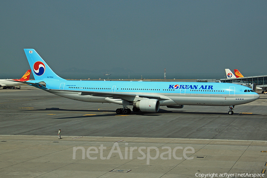 Korean Air Airbus A330-323X (HL7554) | Photo 368999