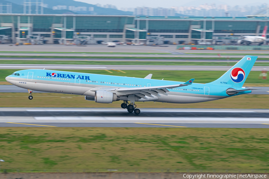 Korean Air Airbus A330-323X (HL7554) | Photo 520458