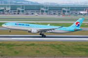 Korean Air Airbus A330-323X (HL7554) at  Seoul - Incheon International, South Korea