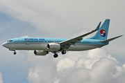 Korean Air Boeing 737-8B5 (HL7568) at  Hong Kong - Chek Lap Kok International, Hong Kong