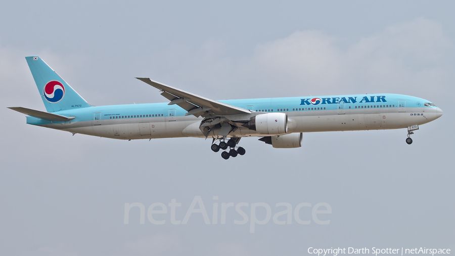 Korean Air Boeing 777-3B5 (HL7573) | Photo 318579