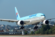 Korean Air Boeing 777-2B5(ER) (HL7575) at  Rio De Janeiro - Galeao - Antonio Carlos Jobim International, Brazil