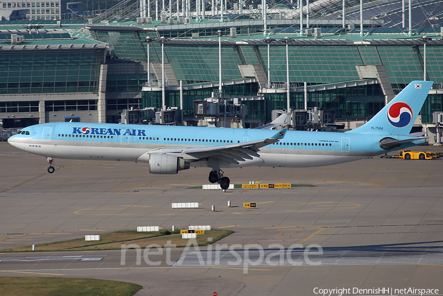 Korean Air Airbus A330-323 (HL7584) | Photo 349887