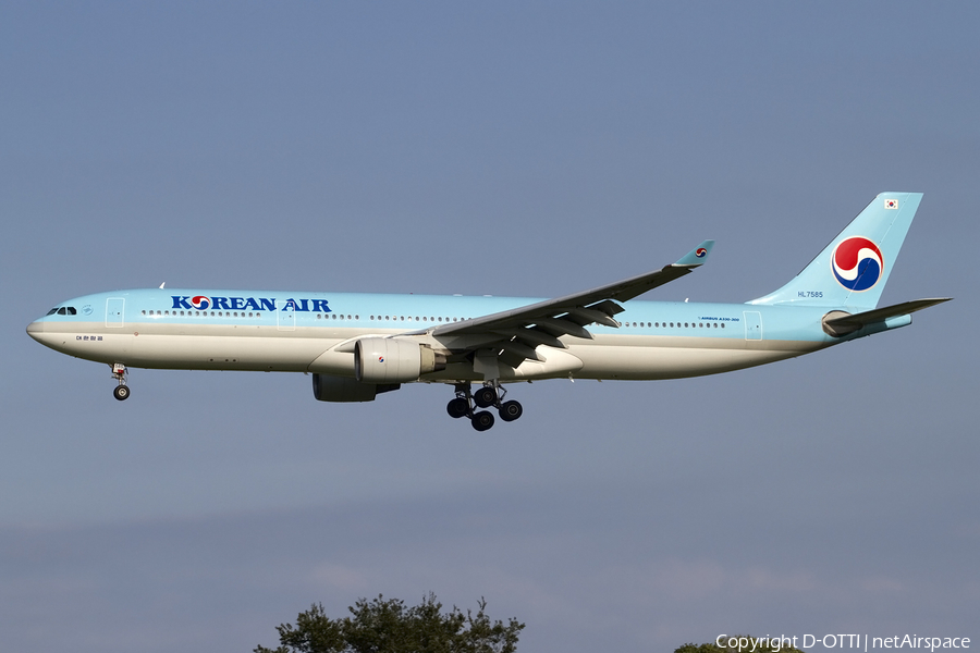 Korean Air Airbus A330-323X (HL7585) | Photo 419482