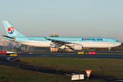 Korean Air Airbus A330-323X (HL7585) at  Sydney - Kingsford Smith International, Australia