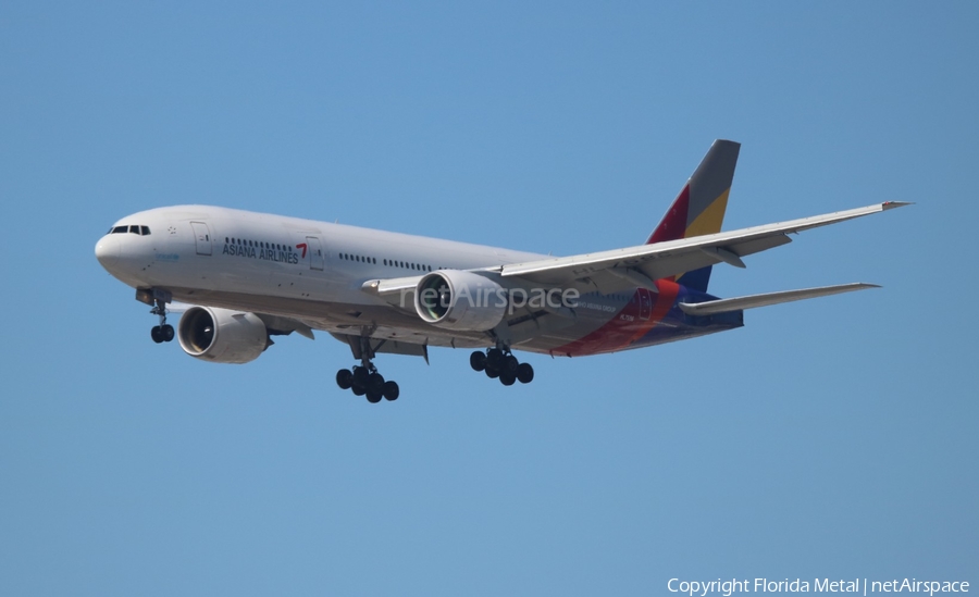 Asiana Airlines Boeing 777-28E(ER) (HL7596) | Photo 545938