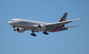 Asiana Airlines Boeing 777-28E(ER) (HL7596) at  Los Angeles - International, United States