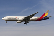 Asiana Airlines Boeing 777-28E(ER) (HL7597) at  Los Angeles - International, United States