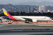 Asiana Airlines Boeing 777-28E(ER) (HL7597) at  Los Angeles - International, United States