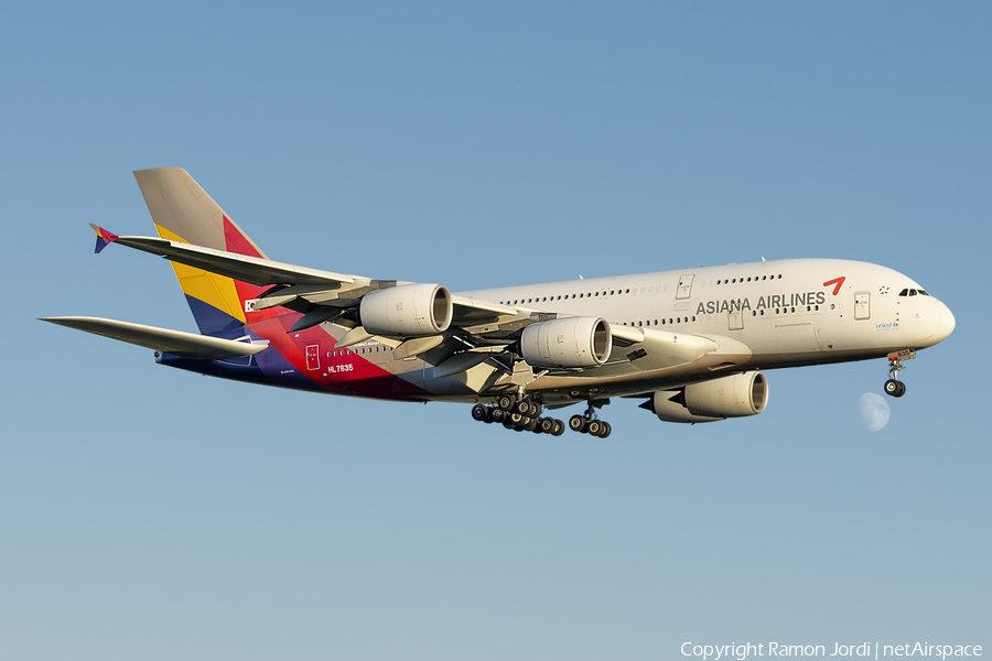 Asiana Airlines Airbus A380-841 (HL7635) | Photo 642527