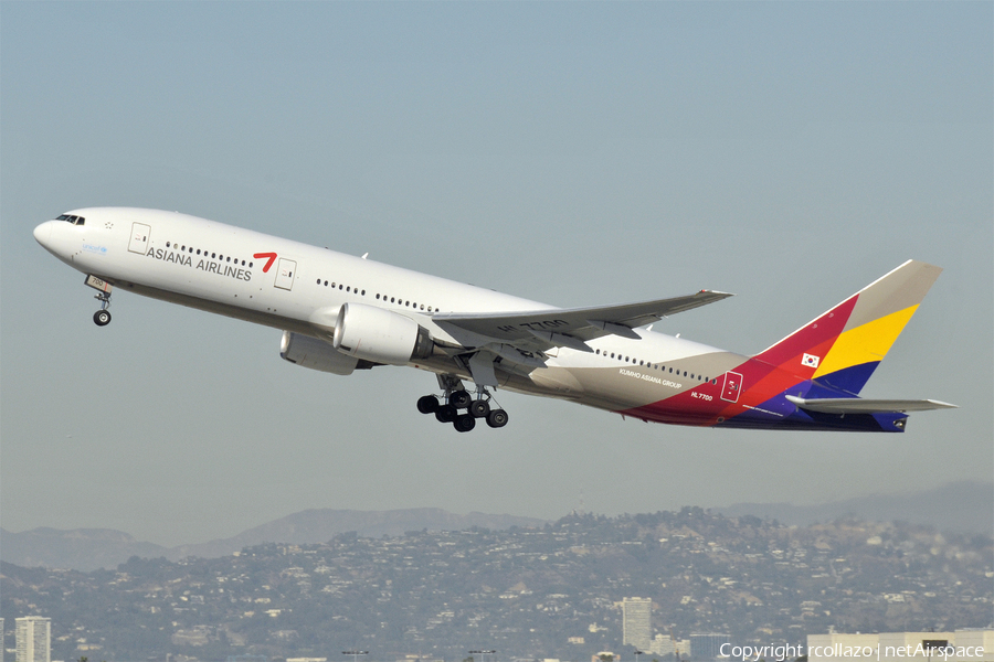 Asiana Airlines Boeing 777-28E(ER) (HL7700) | Photo 13013